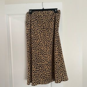 Leopard print midi skirt